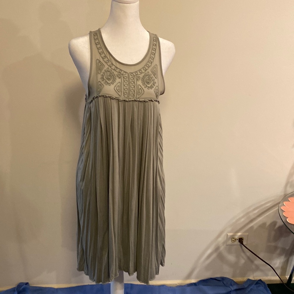 Banana Republic vintage silk elegant, chic and unique dress size M